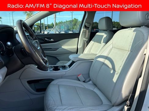 Used 2020 GMC Acadia SLT w/ LPO, Floor Liner Package FWD image 13