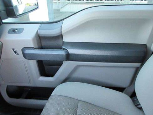 Used 2016 Ford F150 XL w/ Equipment Group 101A Mid AWD/4WD image 31