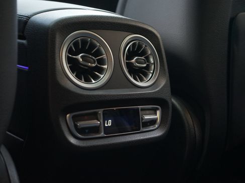 Used 2025 Mercedes-Benz G 550 image 22