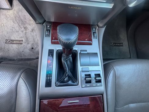 Used 2010 Lexus GX 460 image 18