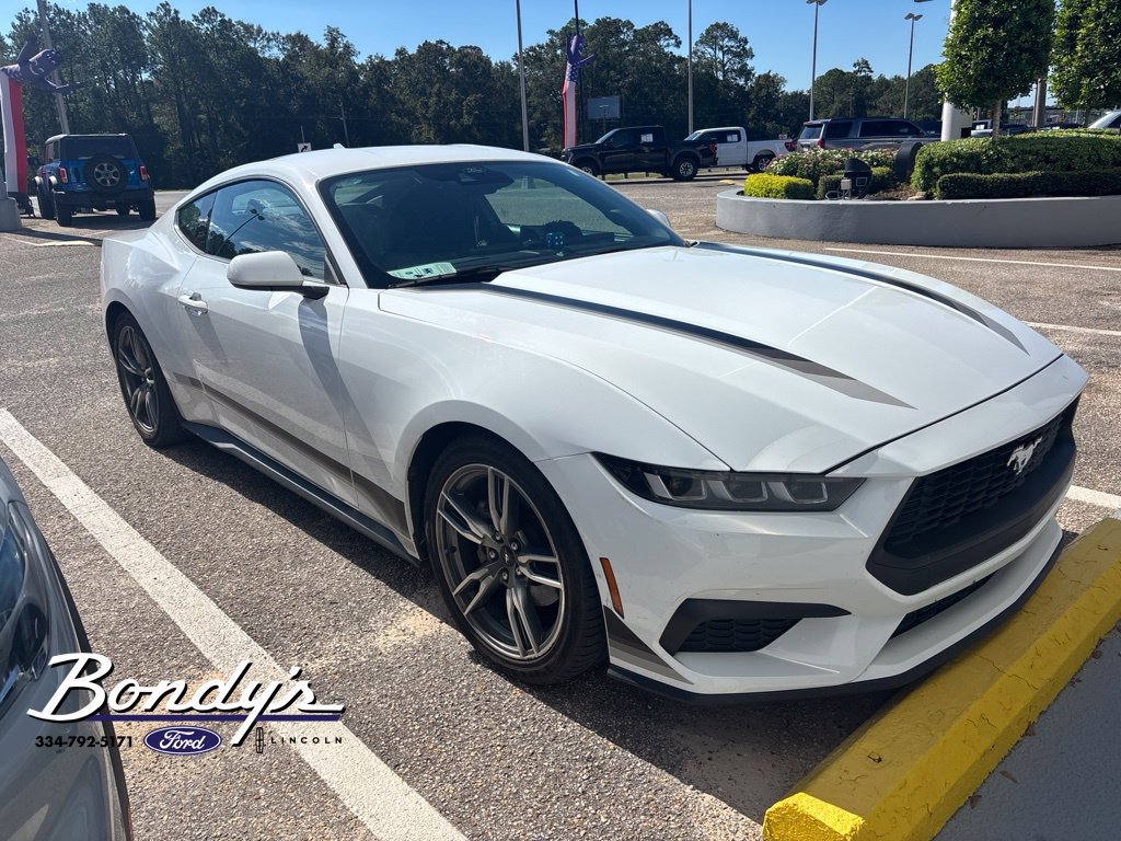 Used 2024 Ford Mustang Coupe RWD image 3