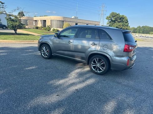 Used 2015 Kia Sorento SX FWD image 8