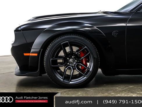 Used 2019 Dodge Challenger SRT Hellcat Redeye image 11