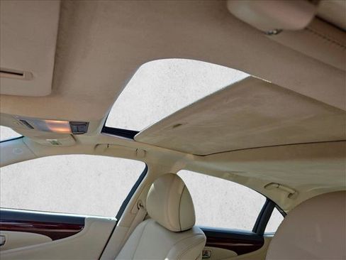 Used 2011 Lexus LS 460 L w/ Luxury Pkg RWD image 17