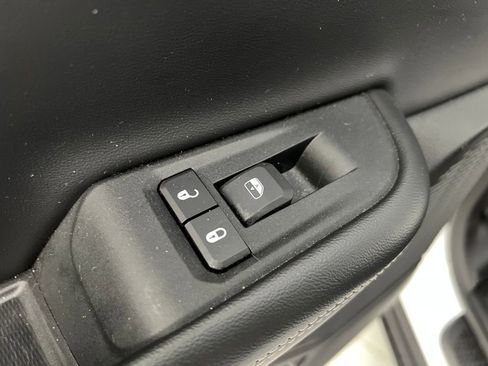 Used 2024 Jeep Grand Cherokee L Limited w/ Luxury Tech Group II image 18