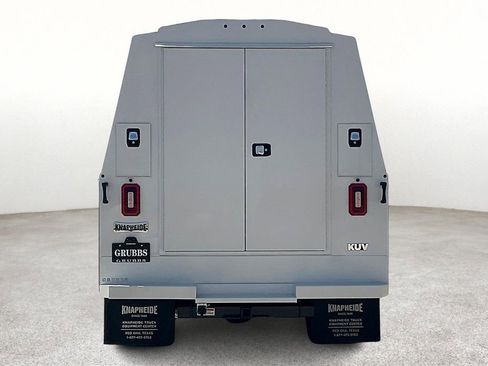 Used 2024 RAM 3500 Tradesman w/ Chrome Appearance Group image 5