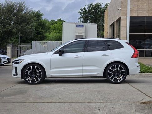 Used 2024 Volvo XC60 B5 Ultimate w/ Protection Package Premier AWD/4WD image 4