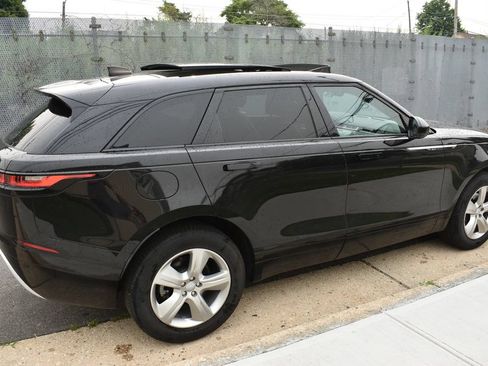Used 2023 Land Rover Range Rover Velar S AWD/4WD image 5