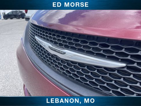 Used 2023 Chrysler Voyager LX FWD image 29