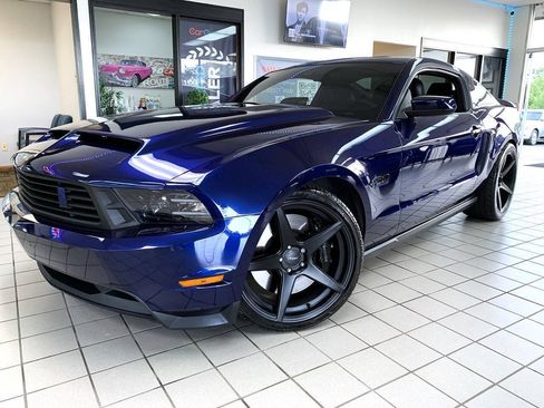 Used 2012 Ford Mustang GT w/ Security Pkg RWD image 1