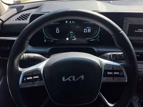 Used 2025 Kia Telluride S AWD/4WD image 16