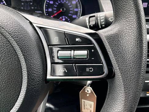 Used 2023 Kia Forte LXS w/ LXS Technology Package FWD image 17