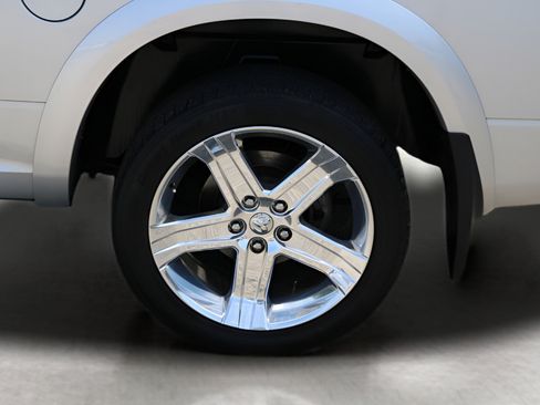 Used 2018 RAM 1500 Laramie w/ Convenience Group AWD/4WD image 9