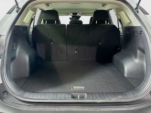 Used 2026 Kia Sportage LX image 16