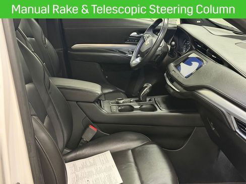 Certified 2019 Cadillac XT4 Premium Luxury w/ Technology Package AWD/4WD image 27