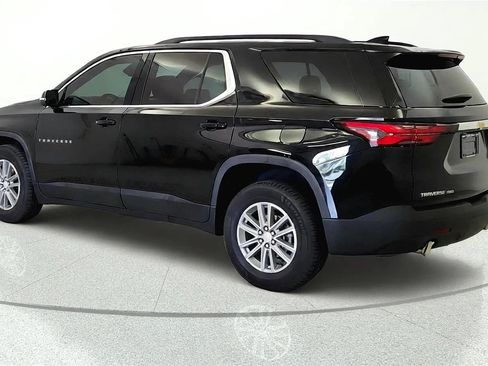Used 2023 Chevrolet Traverse LT w/ Rear Camera Mirror Package AWD/4WD image 5
