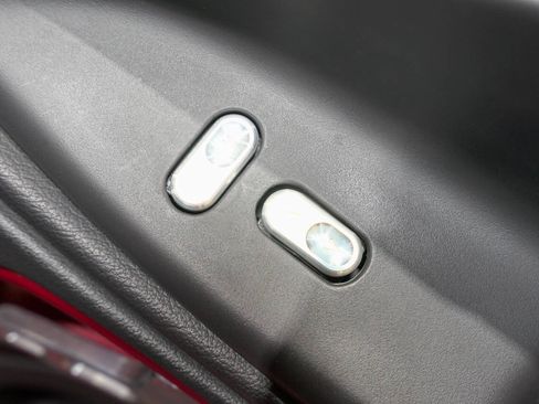 Used 2000 Ford Mustang GT RWD image 38