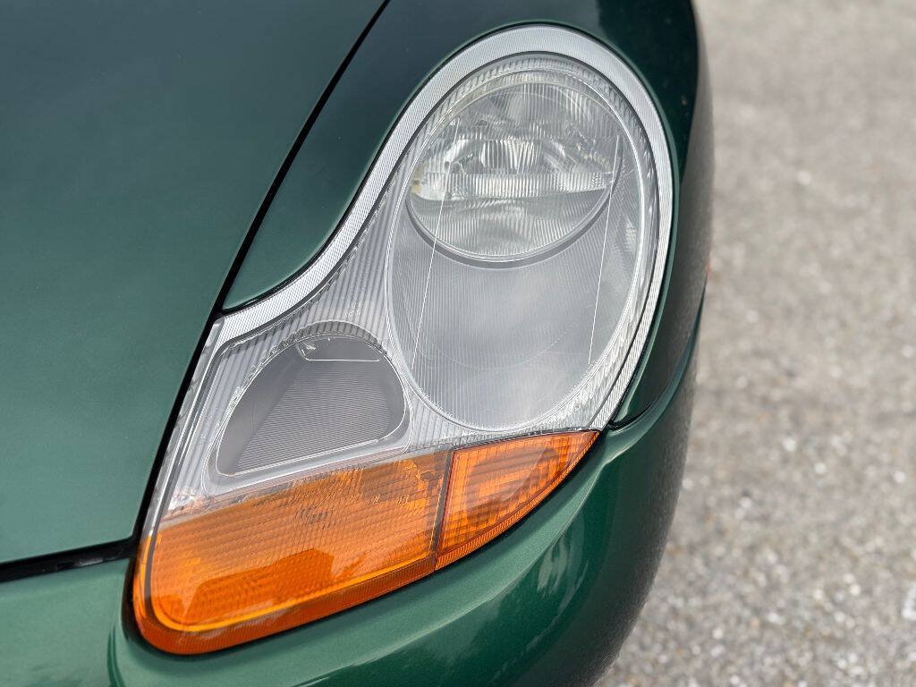 Used 2001 Porsche Boxster RWD image 12