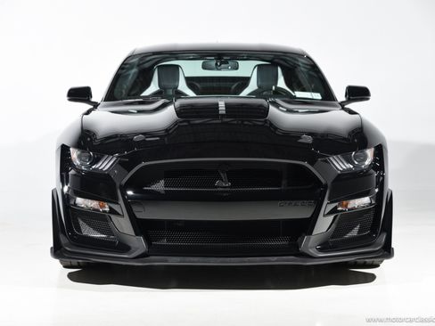 Used 2020 Ford Mustang Shelby GT500 w/ Technology Package RWD image 2