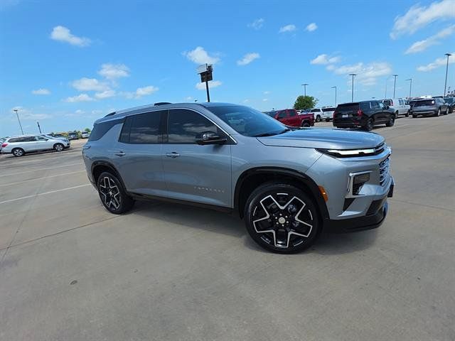 Used 2025 Chevrolet Traverse High Country w/ LPO, Floor Liner Package FWD image 4