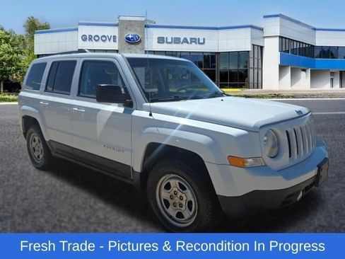 Used 2016 Jeep Patriot Sport w/ Power Value Group AWD/4WD image 8