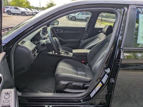 Used 2025 Honda Civic Sport image 12