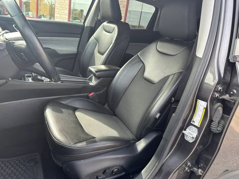 Used 2022 Jeep Compass Latitude w/ Convenience Group AWD/4WD image 9