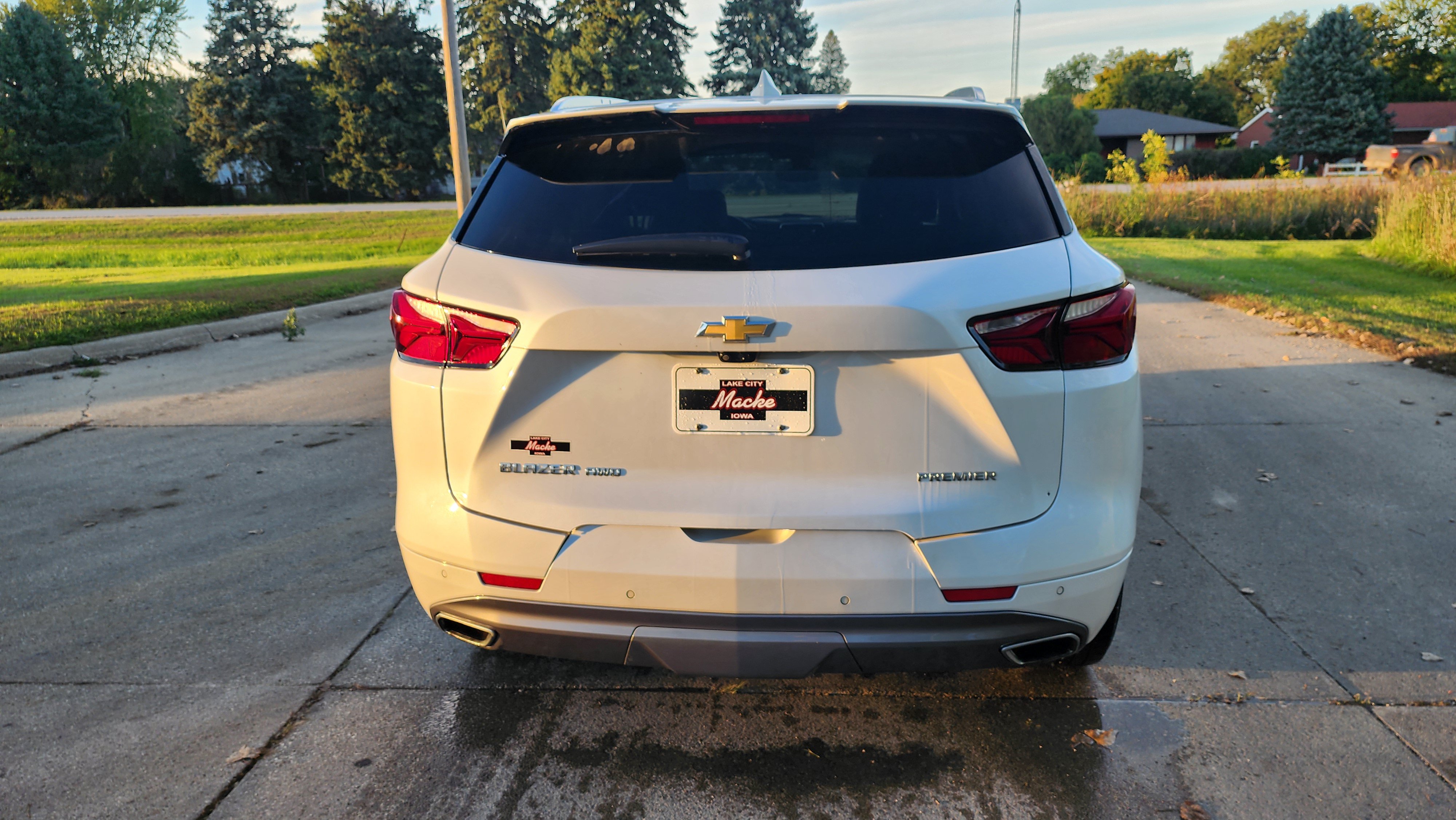 Certified 2021 Chevrolet Blazer Premier w/ Driver Confidence II Package AWD/4WD image 5