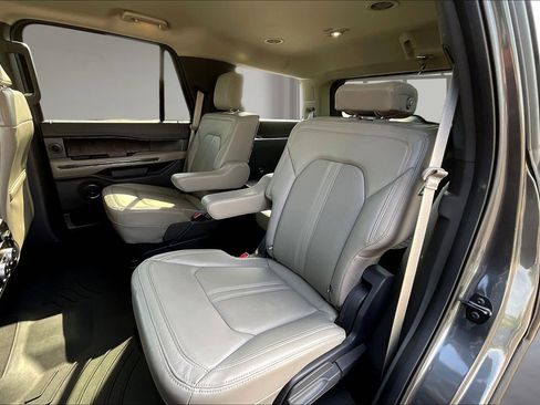 Used 2020 Ford Expedition Limited AWD/4WD image 22