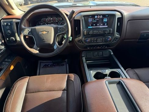 Used 2015 Chevrolet Silverado 2500 High Country w/ Duramax Plus Package AWD/4WD image 18