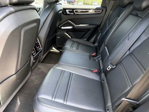 Used 2021 Porsche Cayenne Turbo AWD/4WD image 14