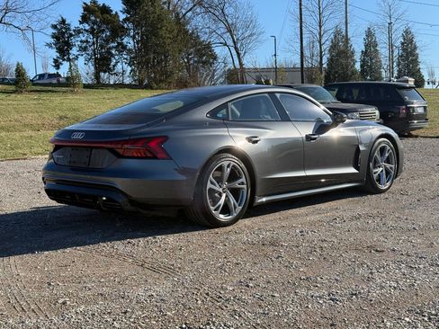 Used 2024 Audi e-tron GT Prestige w/ Prestige Package image 9