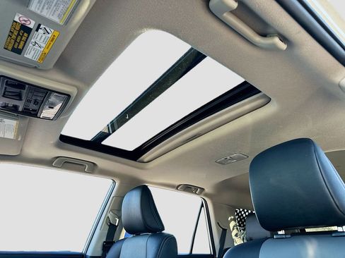 Used 2022 Toyota 4Runner SR5 Premium image 22