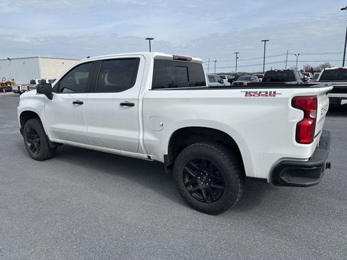 Used 2022 Chevrolet Silverado 1500 LT Trail Boss w/ Convenience Package II image 3