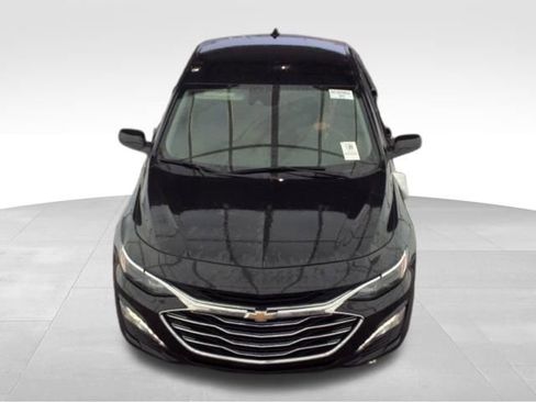 Used 2025 Chevrolet Malibu LT FWD image 2