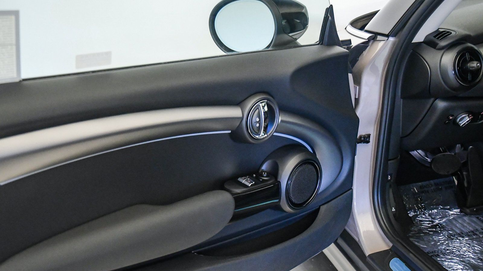 Used 2024 MINI Cooper S FWD image 26