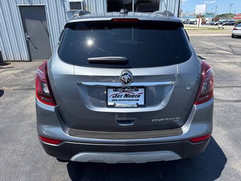 Used 2019 Buick Encore Essence AWD/4WD image 6
