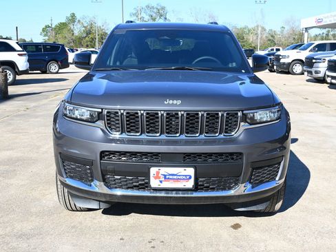 New 2025 Jeep Grand Cherokee L Laredo image 5