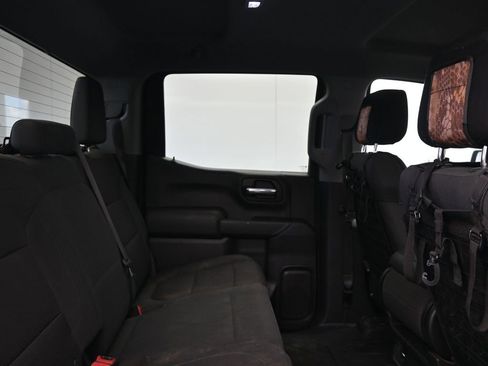 Used 2020 Chevrolet Silverado 1500 Custom w/ Custom Value Package image 13