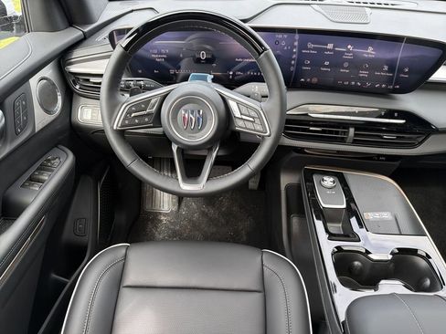 New 2026 Buick Enclave Avenir FWD image 17