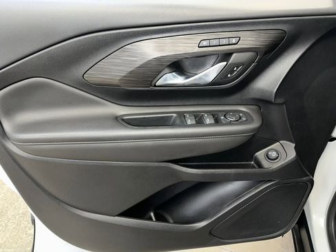 Certified 2023 GMC Terrain SLT w/ LPO, Floor Liner Package image 7