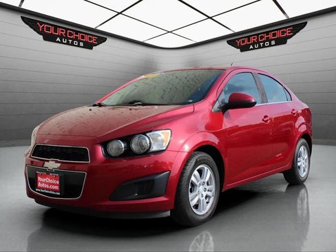 Used 2014 Chevrolet Sonic LT image 30