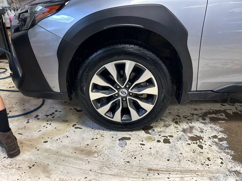 Certified 2025 Subaru Outback Touring XT AWD/4WD image 12