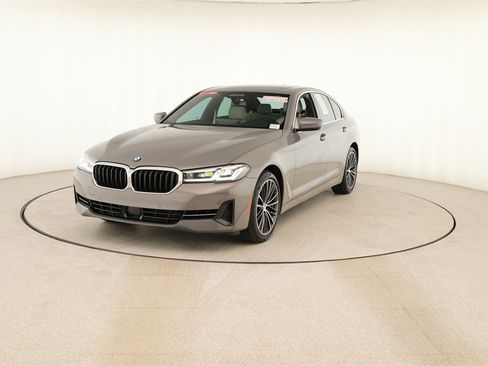 Used 2022 BMW 540i w/ M Sport Package image 12