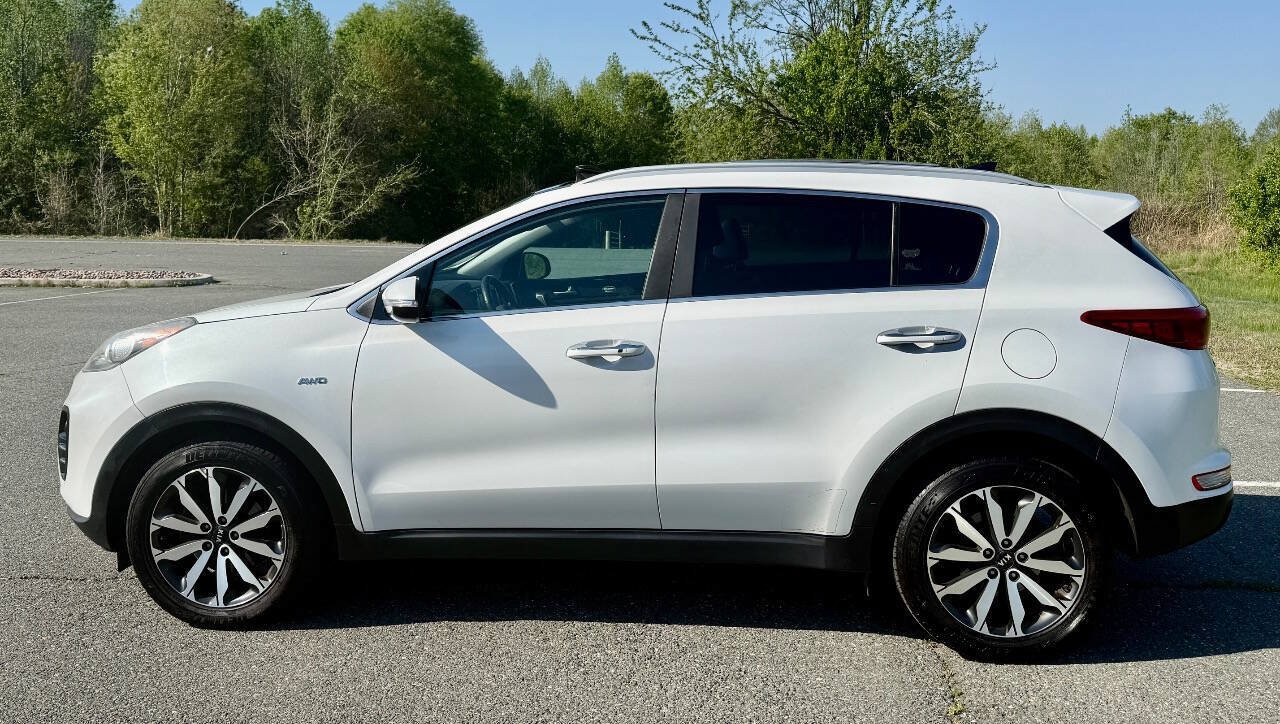 Used 2017 Kia Sportage EX w/ EX Technology Package AWD/4WD image 20