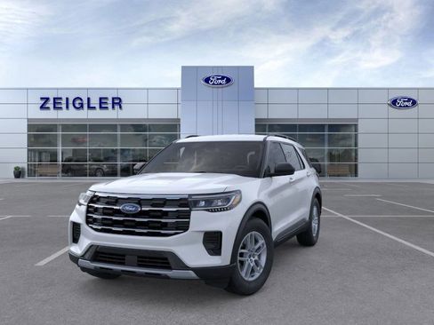 New 2026 Ford Explorer Active image 2