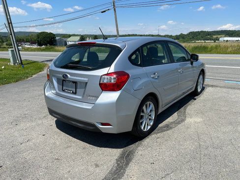 Used 2014 Subaru Impreza 2.0i Premium w/ All-Weather Package w/CVT AWD/4WD image 9