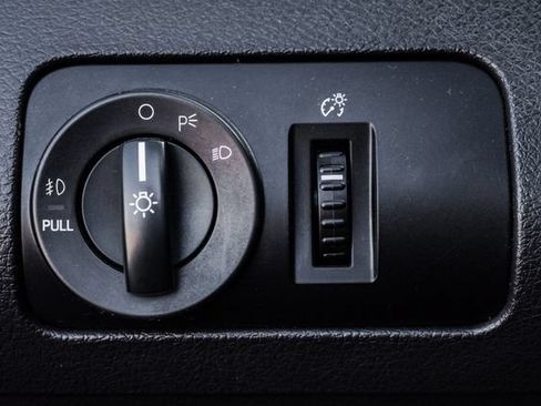 Used 2006 Ford Mustang GT Premium RWD image 64