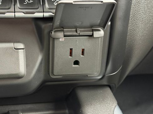 Used 2021 GMC Sierra 1500 AT4 w/ AT4 Value Package image 18