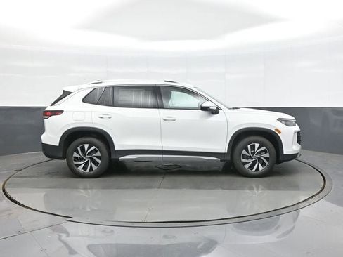 New 2026 Volkswagen Tiguan S image 8